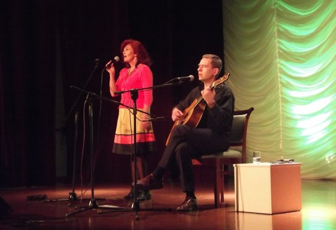 Cotton Cat Duet